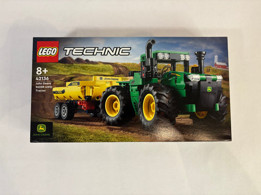 Lego 42136 Technic John Deere 9620R 4WD Tractor