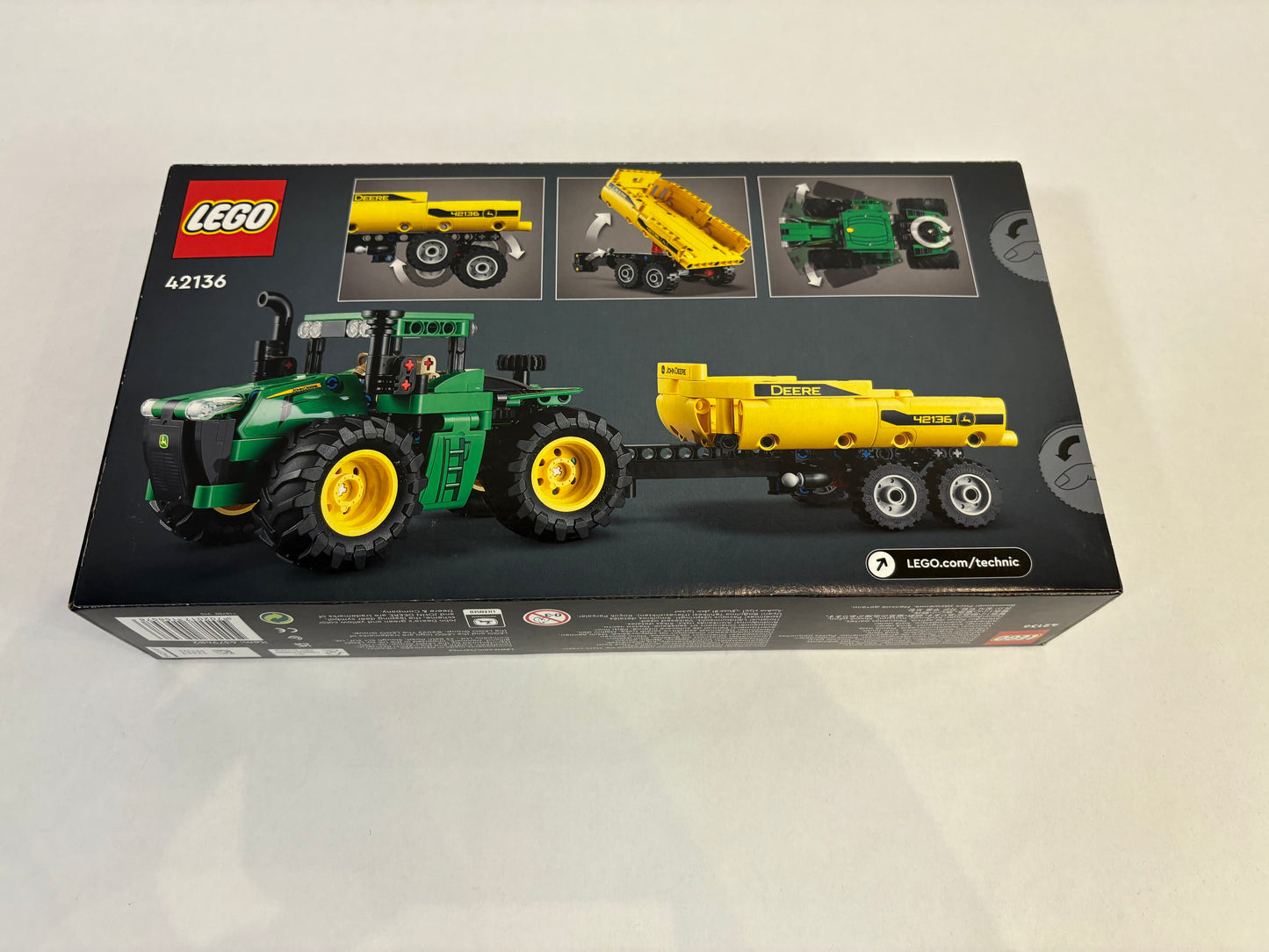 Lego 42136 Technic John Deere 9620R 4WD Tractor